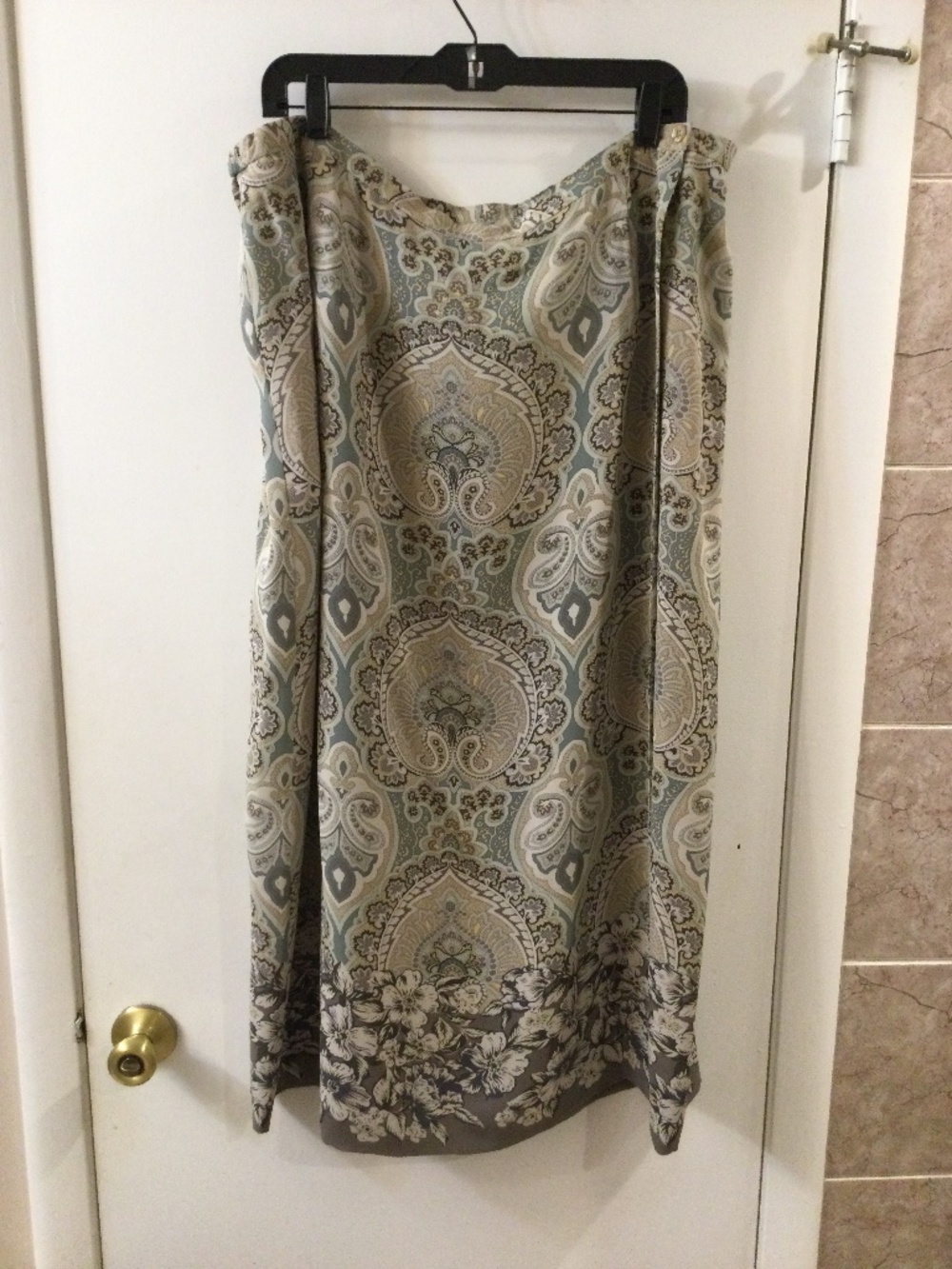 Talbots Silk Maxi Wrap Skirt 22W Paisley Damask Pattern Sage Green Gray Vintage